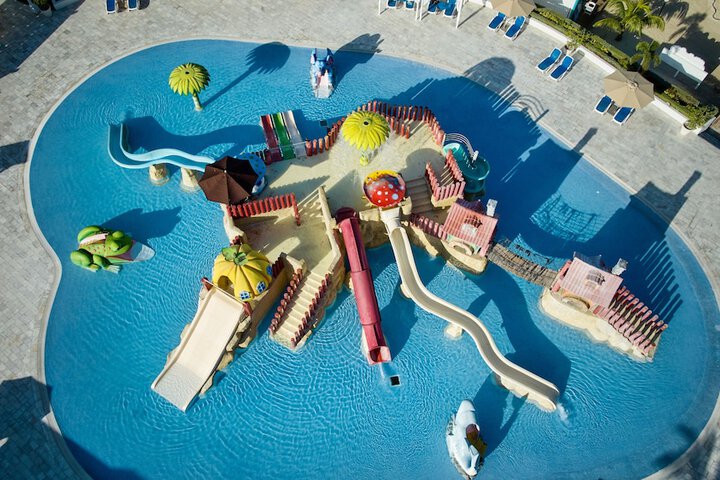 Pool 32 of 93