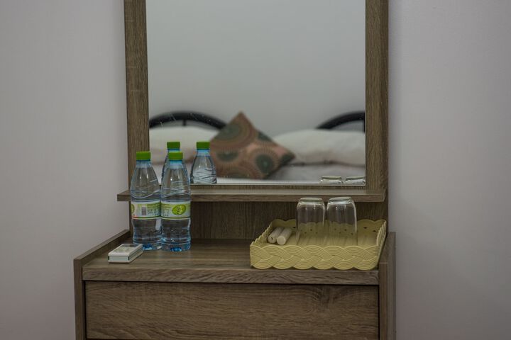 Room 3 of 8