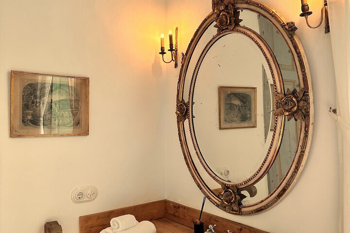 Room 16 of 57