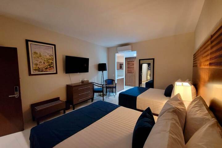 Room 4 of 34