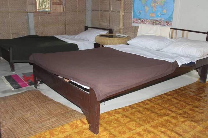 Room 25 of 146