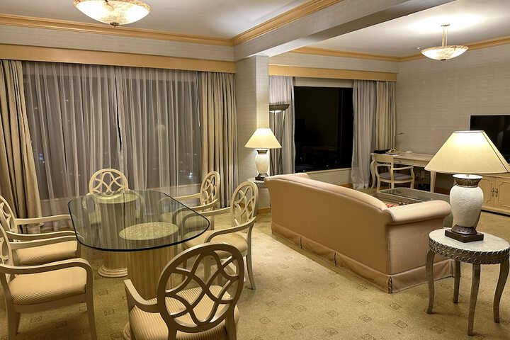 Room 29 of 176