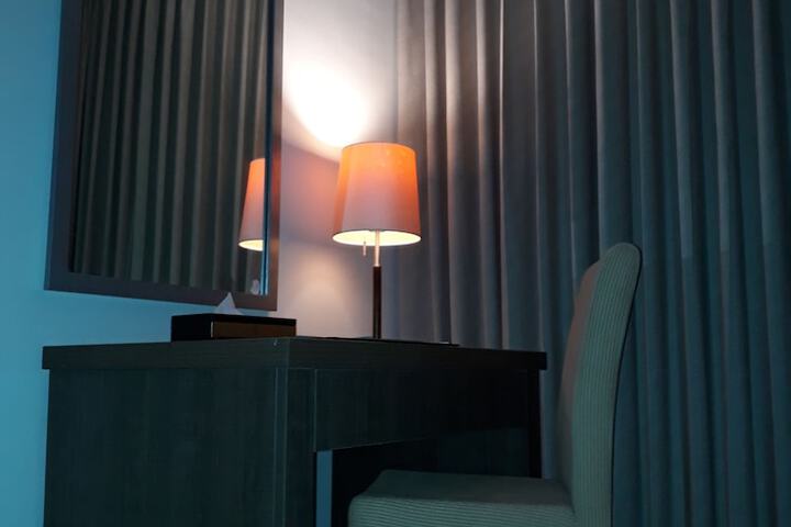 Room 16 of 34