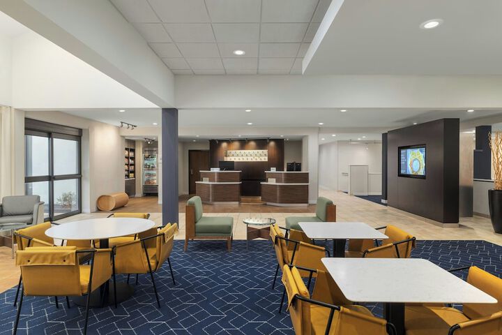 Guest Lobby