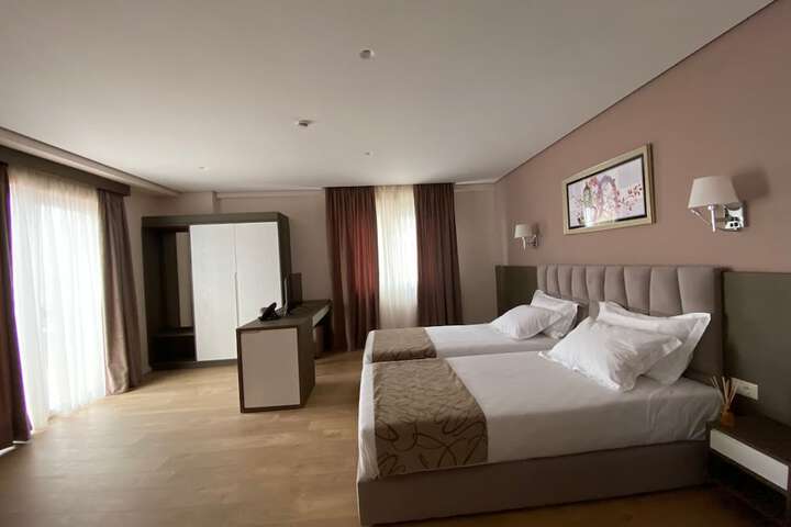 Room 22 of 113