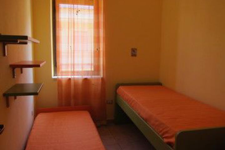 Room 9 of 17