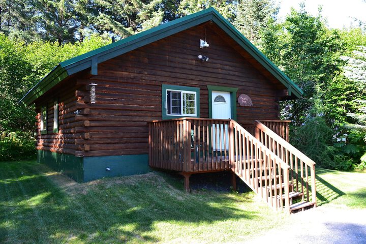 Room 4 of 63