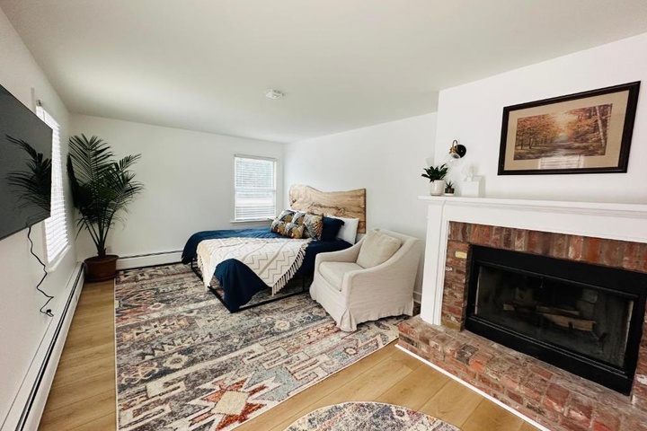 Room 2 of 15