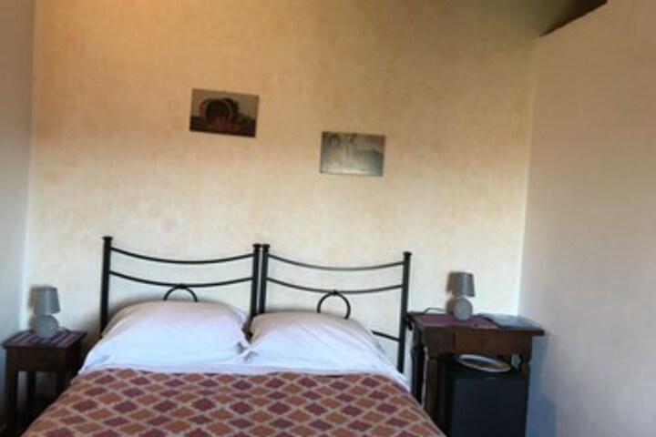 Room 18 of 28