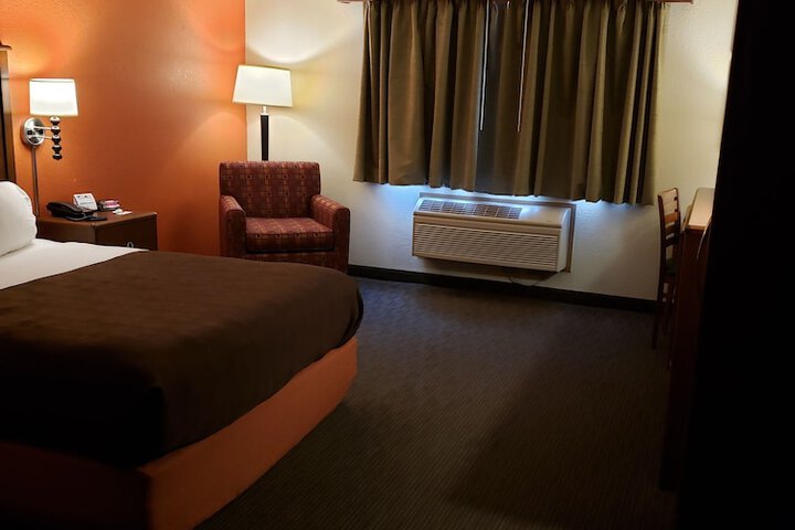 Room 5 of 41