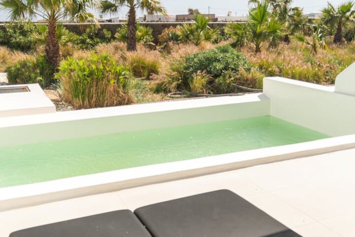 Pool 42 of 51