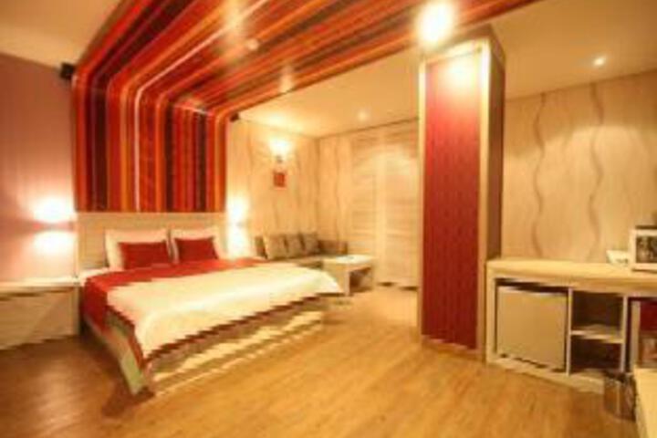 Zara Motel