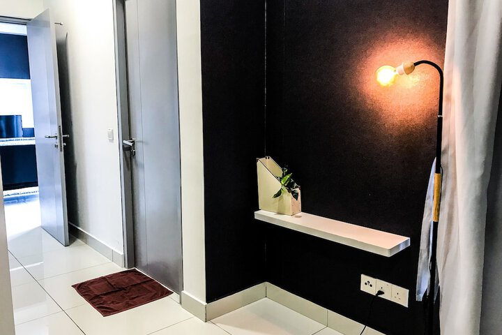 Room 83 of 96