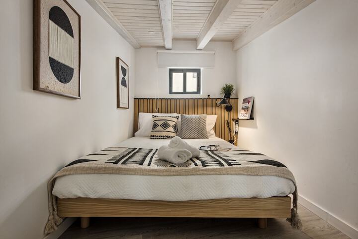 Room 3 of 14