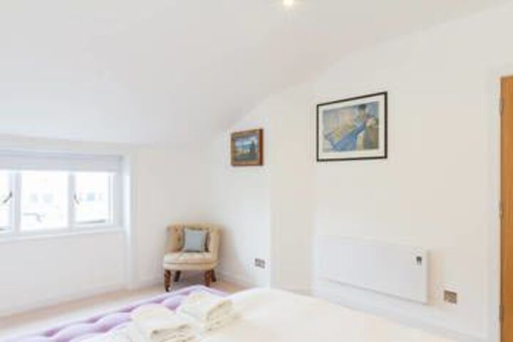 Room 7 of 23