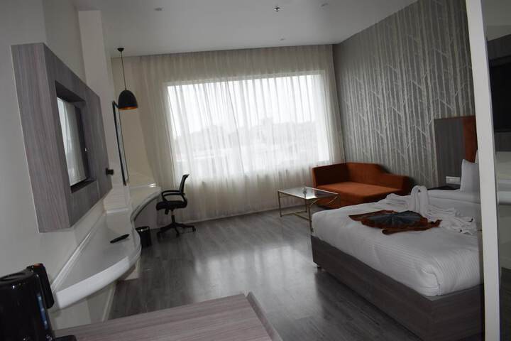 Room 15 of 52