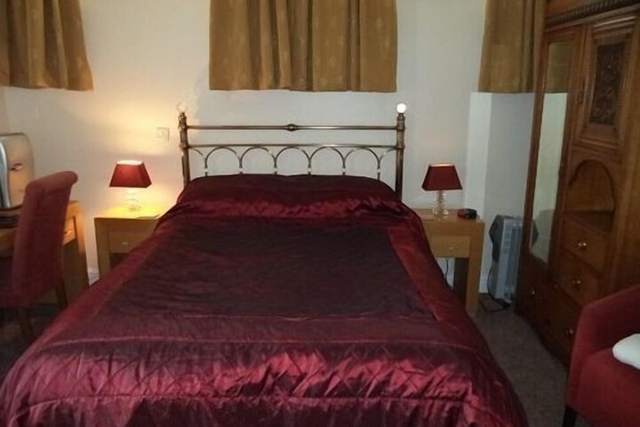 Room 5 of 56