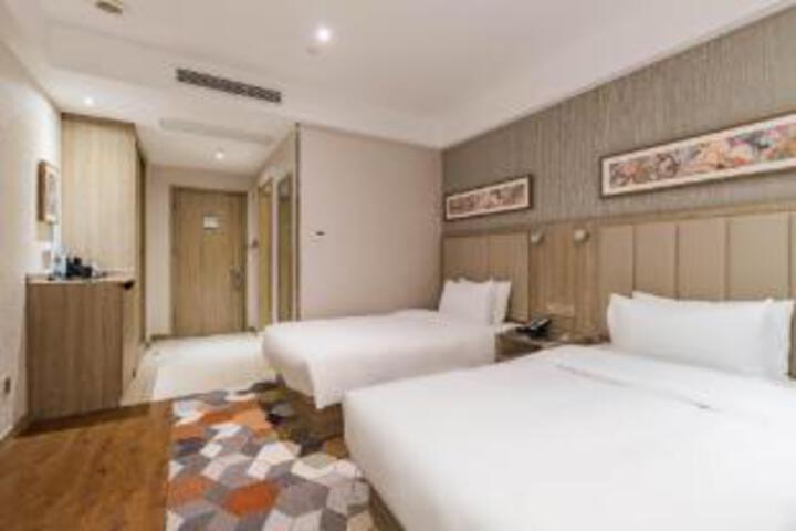 Room 19 of 20