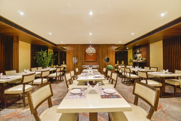 Dining 20 of 21