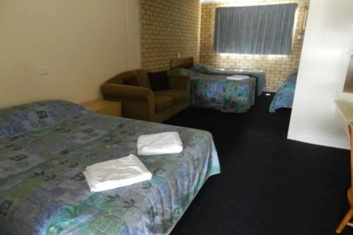 Room 2 of 12