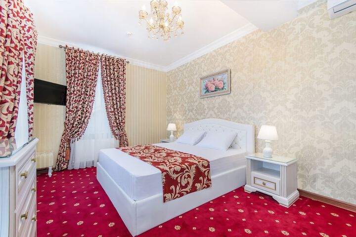 Room 10 of 50