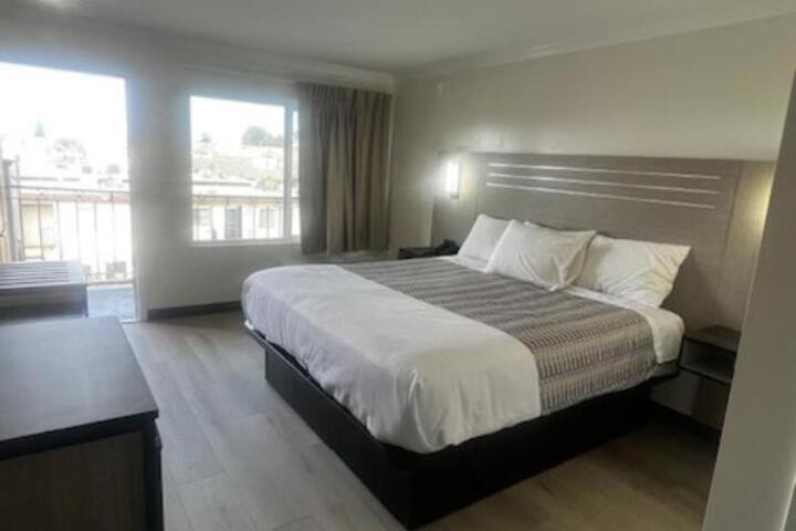 Comfort Single King Bed
