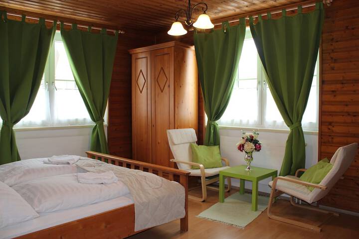 Room 8 of 65