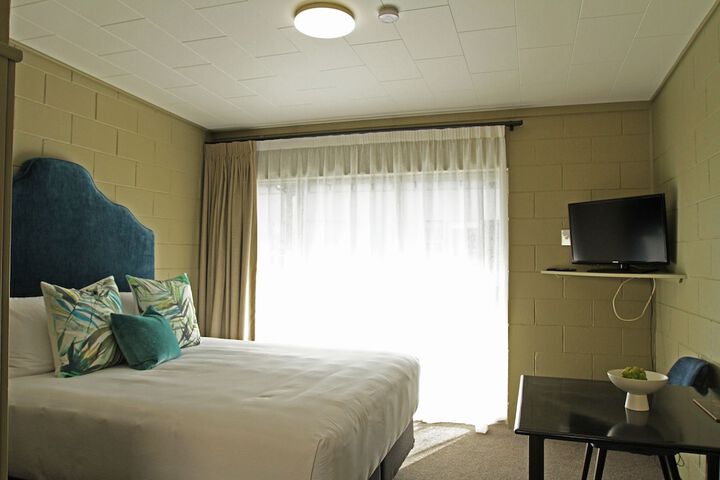 Room 6 of 53