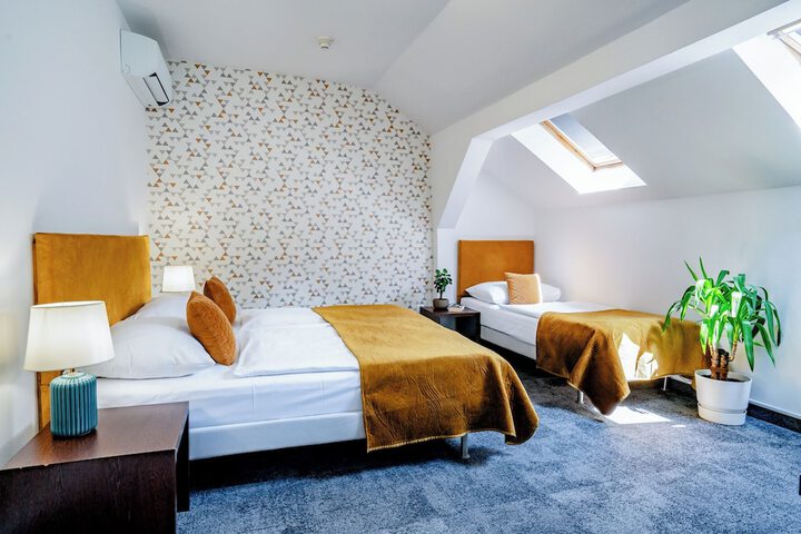 Room 41 of 75