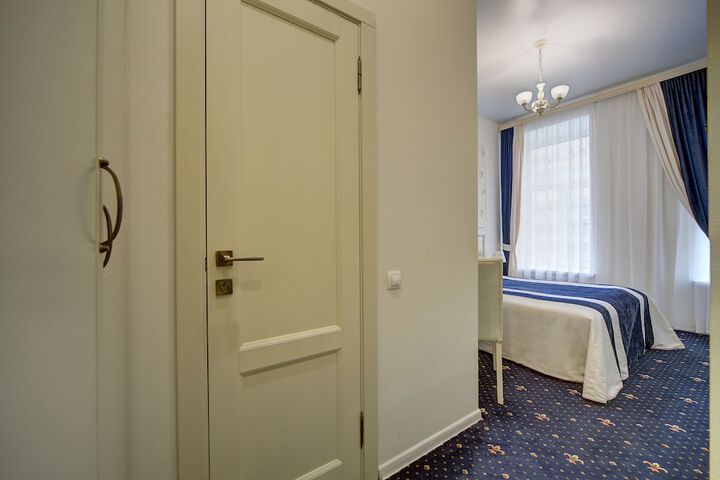 Room 48 of 58