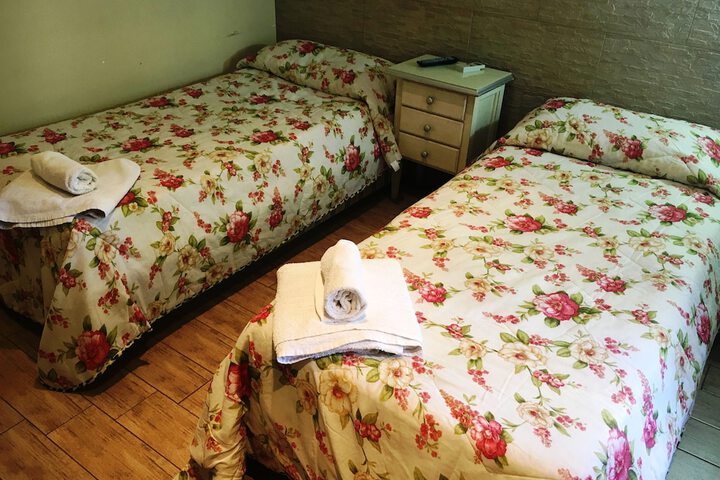 Room 9 of 42