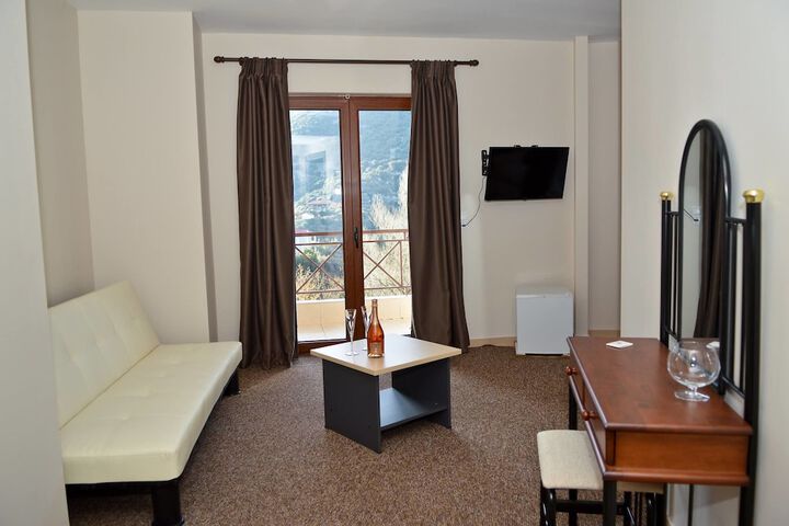 Room 25 of 26