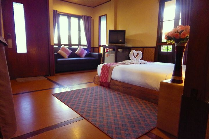 Room 8 of 133