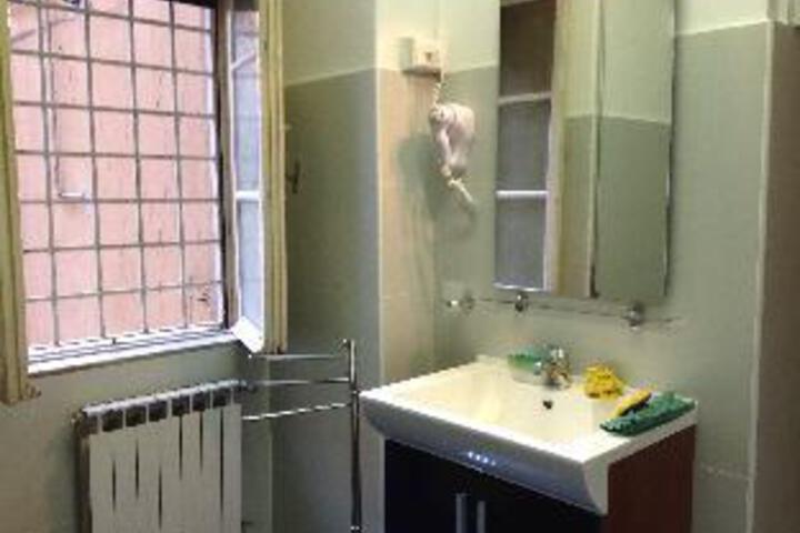 Clean Restrooms