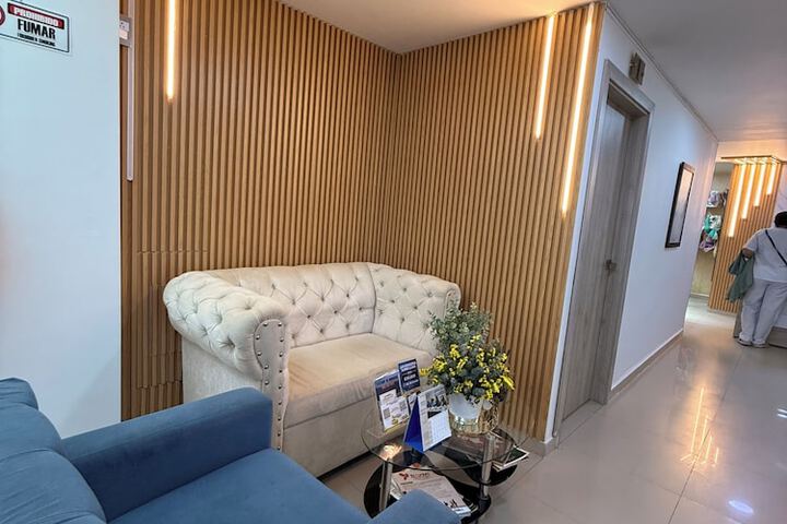 Room 12 of 18