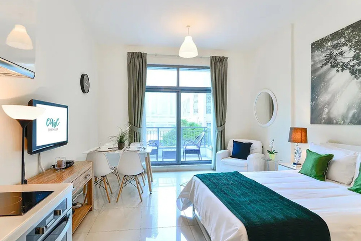 Room 4 of 15