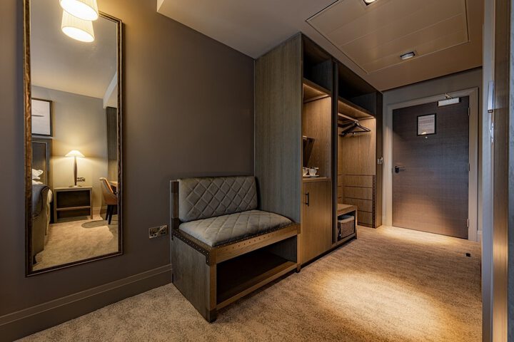 Room 32 of 109