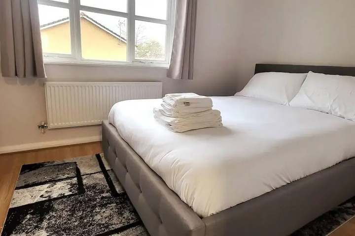 Room 2 of 14