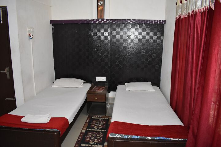 Indira Lodge