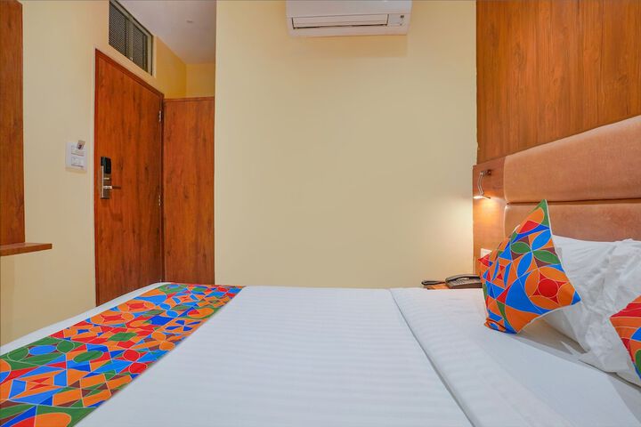 Room 14 of 34