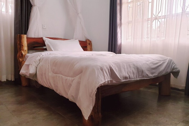 Room 4 of 53