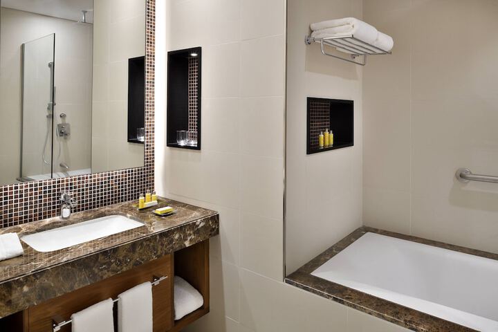 Room 32 of 125