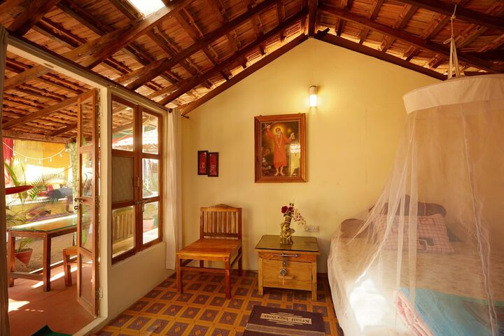 Room 4 of 23
