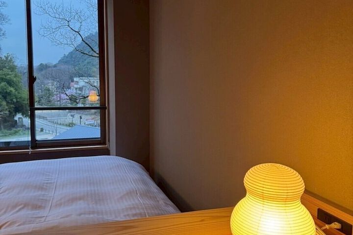 Room 30 of 107