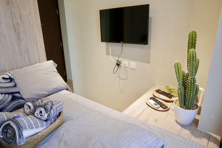 Room 14 of 77