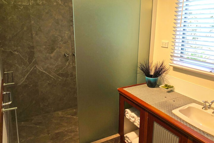 Room 46 of 69