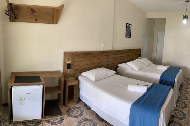 Room 6 of 39