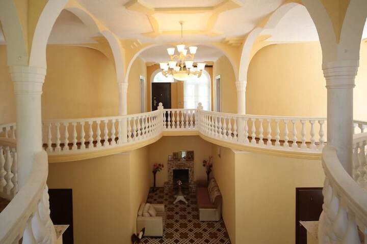 Ballroom/Hall 29 of 46