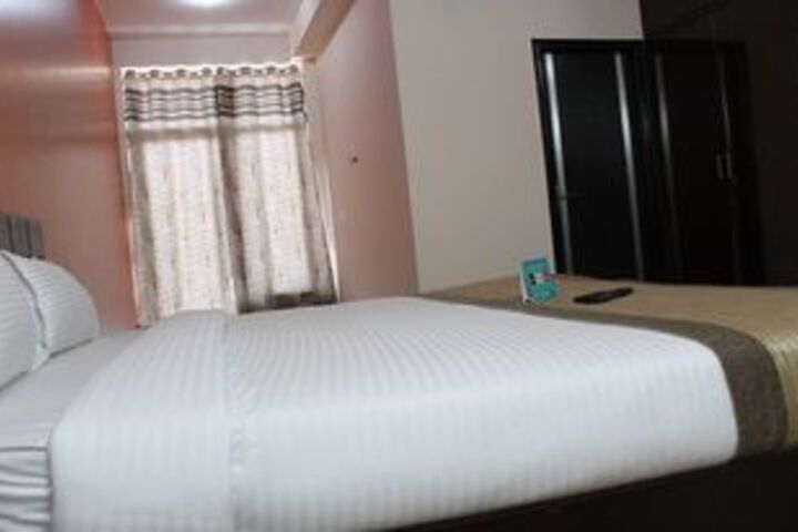 Room 4 of 5