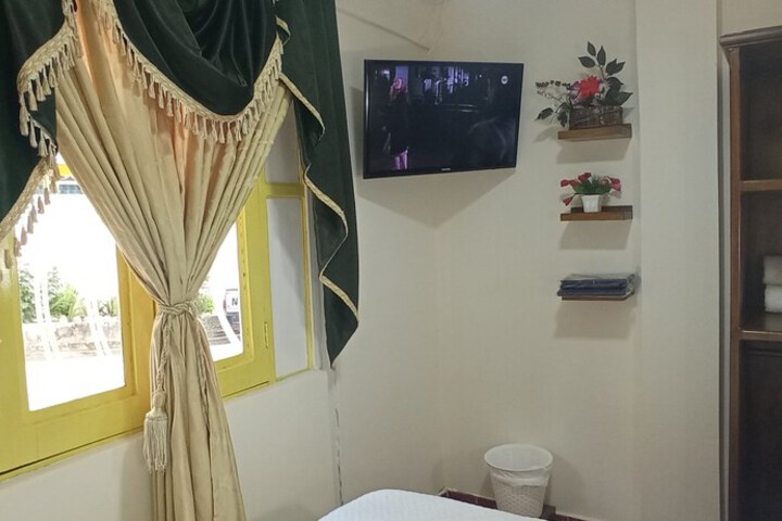 Room 10 of 23